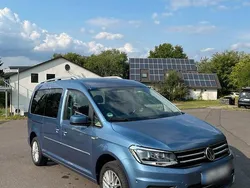 Blau Gebraucht 2017 VW Caddy Maxi Van / Kleinbus | 23.950 € (Etwas zu teuer)