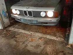 Grau Gebraucht 1983 BMW 732 Limousine | 4.900 €