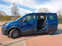 Blau Gebraucht 2022 Peugeot e-Rifter Active Van / Kleinbus | 21.450 € (Guter Preis)