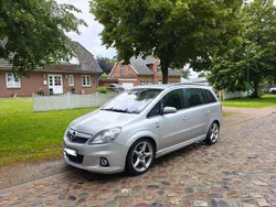 Silber Gebraucht 2006 Opel Zafira OPC Van / Kleinbus | 5.350 € (Etwas zu teuer)
