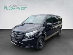 Obsidianschwarz metallic Gebraucht 2022 Mercedes Vito Van / Kleinbus | 38.440 € (Superpreis)