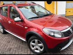 Rot Gebraucht 2011 Dacia Sandero Stepway Kleinwagen | 3.450 € (Fairer Preis)