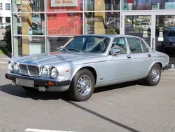 Silber Gebraucht 1993 Jaguar XJ12 Limousine | 24.900 €