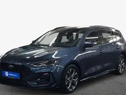 Blau Gebraucht 2024 Ford Focus ST-Line Kombi | 26.330 € (Guter Preis)