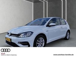 Weiß Gebraucht 2017 VW Golf VII Comfortline Kleinwagen | 11.920 € (Fairer Preis)