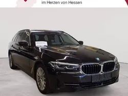 Schwarz Gebraucht 2021 BMW 530e Sport Line Kombi | 26.489 € (Fairer Preis)