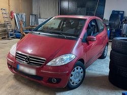 Rot Gebraucht 2004 Mercedes A170 Kleinwagen | 900 € (Superpreis)