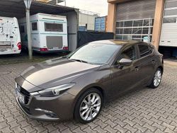 Grau Gebraucht 2017 Mazda 3 Sports-Line Limousine | 9.990 € (Guter Preis)