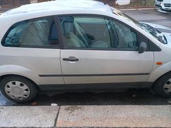 Silber Gebraucht 2003 Ford Fiesta Kleinwagen | 1.000 € (Guter Preis)