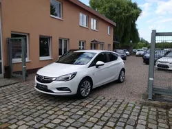 Weiß Gebraucht 2018 Opel Astra Active Limousine | 13.990 € (Fairer Preis)