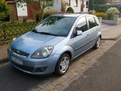 Blau Gebraucht 2006 Ford Fiesta Ghia Kleinwagen | 900 € (Superpreis)