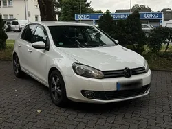 Weiß Gebraucht 2010 VW Golf VI Kleinwagen | 3.850 € (Fairer Preis)