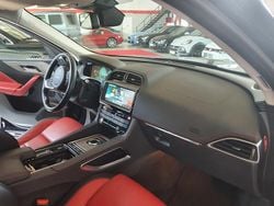 Schwarz Gebraucht 2016 Jaguar F-Pace R-Sport SUV | 21.500 € (Guter Preis)