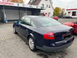 Blau Gebraucht 2001 Audi A6 Limousine | 2.200 € (Teuer)