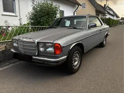Blau Gebraucht 1983 Mercedes 230 Coupé | 7.990 €