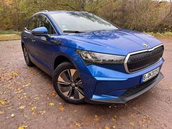 Blau Gebraucht 2022 Skoda Enyaq iV SUV | 29.500 € (Fairer Preis)