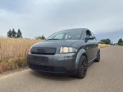 Grau Gebraucht 2001 Audi A2 Kleinwagen | 3.300 € (Fairer Preis)