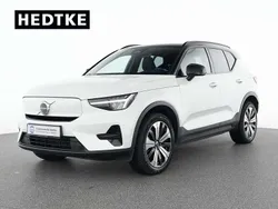Weiß Gebraucht 2022 Volvo XC40 Core SUV | 31.990 € (Fairer Preis)
