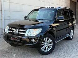 Schwarz Gebraucht 2011 Mitsubishi Pajero Instyle SUV | 15.990 € (Fairer Preis)
