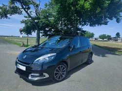 Schwarz Gebraucht 2012 Renault Scénic III Bose Edition Van / Kleinbus | 5.500 € (Fairer Preis)
