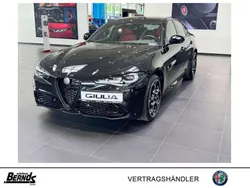 Nero vulcano metallic Neu 2024 Alfa Romeo Giulia Premium Limousine | 52.975 € (Teuer)