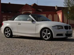Weiß Gebraucht 2009 BMW 135 Cabriolet M Sport Cabrio | 15.500 € (Fairer Preis)