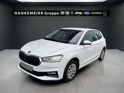 Weiß Neu 2025 Skoda Fabia Selection Limousine | 18.690 € (Fairer Preis)