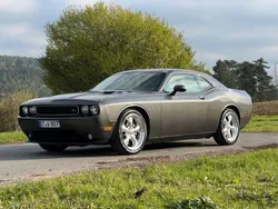 Grau Gebraucht 2013 Dodge Challenger Coupé | 20.900 €