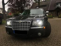 Schwarz Gebraucht 2010 Chrysler 300C Limousine | 10.800 €