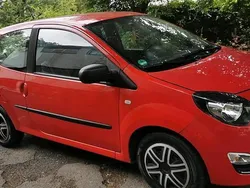 Rot Gebraucht 2013 Renault Twingo Kleinwagen | 2.700 € (Fairer Preis)