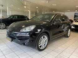 Schwarz Gebraucht 2012 Porsche Cayenne SUV | 15.990 € (Superpreis)
