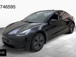 Black metallic Gebraucht 2022 Tesla Model 3 Standard Range Limousine | 26.350 € (Superpreis)