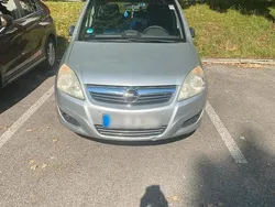 Silber Gebraucht 2008 Opel Zafira Van / Kleinbus | 3.000 € (Fairer Preis)