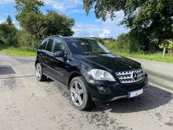 Schwarz Gebraucht 2010 Mercedes ML300 SUV | 14.000 € (Etwas zu teuer)