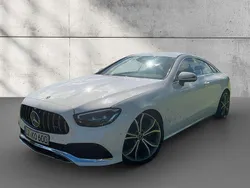 Weiß Gebraucht 2021 Mercedes E200 AMG Coupé | 38.500 € (Guter Preis)