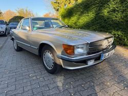 Silber Gebraucht 1987 Mercedes SL300 Cabrio | 38.900 €