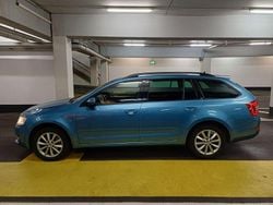 Modra denim/denim blau Gebraucht 2016 Skoda Octavia Style Kombi | 9.100 € (Guter Preis)