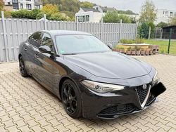 Schwarz Gebraucht 2017 Alfa Romeo Giulia Limousine | 17.000 €