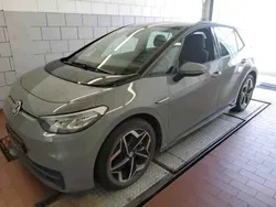 Grau Gebraucht 2021 VW ID.3 Pure Kleinwagen | 19.930 € (Guter Preis)