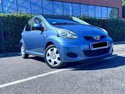 Blau Gebraucht 2010 Toyota Aygo Kleinwagen | 2.990 € (Fairer Preis)