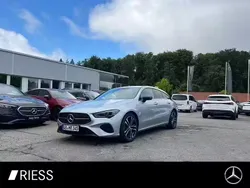 Metalliclack hightechsilber Gebraucht 2025 Mercedes CLA200 Shooting Brake Progressive Kombi | 43.900 €