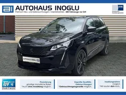 Grau Gebraucht 2024 Peugeot 5008 GT Van / Kleinbus | 30.310 € (Guter Preis)