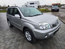 Grau Gebraucht 2005 Nissan X-Trail Comfort SUV | 5.500 € (Etwas zu teuer)