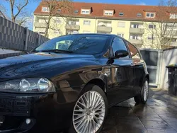 Schwarz Gebraucht 2003 Alfa Romeo 147 Kleinwagen | 3.500 €