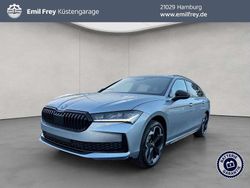 Silber Neu 2025 Skoda Superb SportLine Kombi | 50.990 € (Guter Preis)