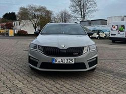 Grau Gebraucht 2017 Skoda Octavia RS Kombi | 17.500 € (Fairer Preis)
