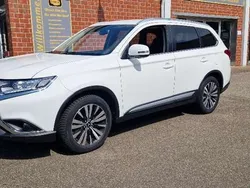 Andenweiß Gebraucht 2019 Mitsubishi Outlander Active SUV | 20.900 € (Fairer Preis)