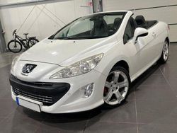 Weiss Gebraucht 2010 Peugeot 308 | 2.995 € (Fairer Preis)