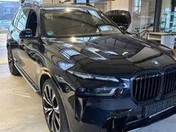 Grau (dravitgrau) Gebraucht 2024 BMW X5 M Sport SUV | 94.900 € (Fairer Preis)
