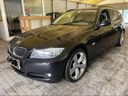 Schwarz Gebraucht 2011 BMW 325 Sport Line Kombi | 12.480 € (Guter Preis)